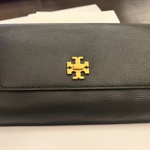 Tory Burch Kira envelope clutch New With Tags